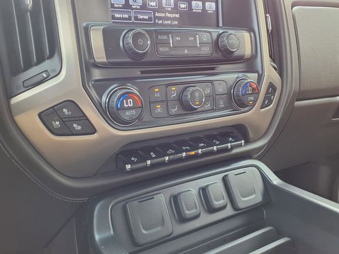 Used 2016 GMC Sierra 1500 Denali w/ Denali Ultimate Package AWD/4WD image 6