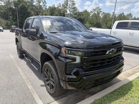 Used 2026 Chevrolet Silverado 1500 LT Trail Boss w/ Dark Appearance Package AWD/4WD image 2