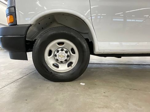 Used 2024 Chevrolet Express 2500 Extended w/ Driver Convenience Package RWD image 24
