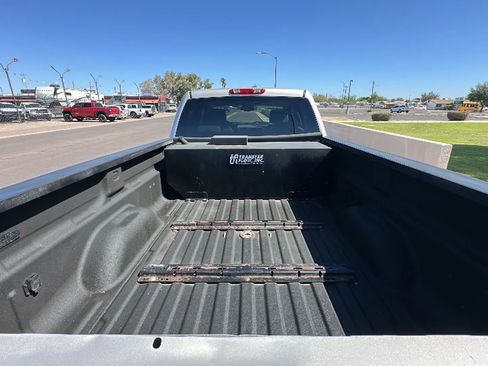 Used 2008 GMC Sierra 3500 SLT AWD/4WD image 4