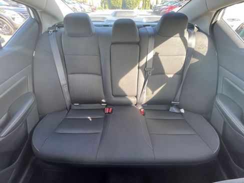 Used 2025 Nissan Altima 2.5 SV image 33