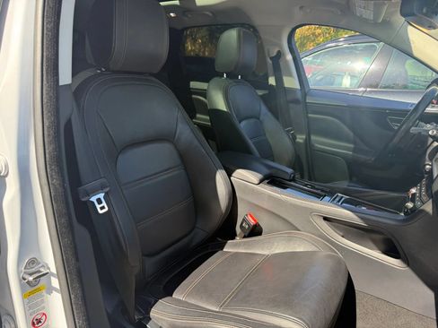 Used 2018 Jaguar F-PACE Prestige AWD/4WD image 14