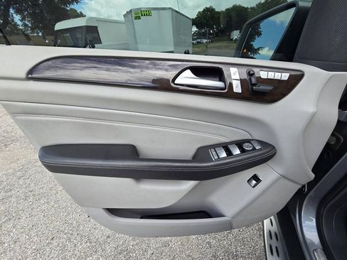 Used 2015 Mercedes-Benz ML 250 BlueTEC 4MATIC image 10