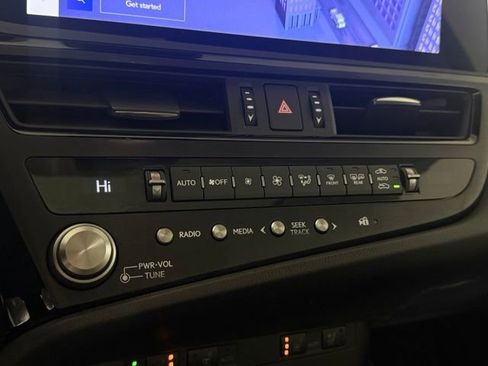 Certified 2025 Lexus ES 300h w/ Premium Package FWD image 30