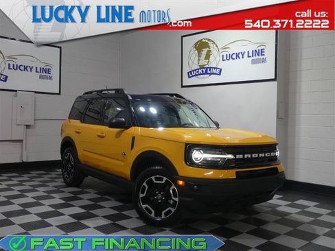 Used 2023 Ford Bronco Sport Outer Banks w/ Tech Package AWD/4WD image 1