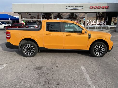 Used 2022 Ford Maverick Lariat w/ Lariat Luxury Package image 5