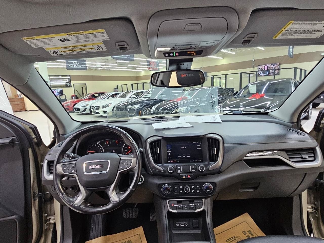 Used 2022 GMC Terrain AT4 w/ Tech Package AWD/4WD image 27