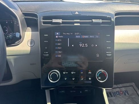 Used 2023 Hyundai Tucson SEL FWD image 17