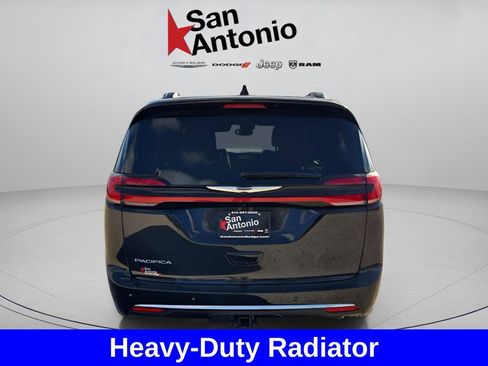 New 2026 Chrysler Pacifica Pinnacle w/ Trailer Tow Group image 7