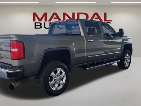 Used 2017 GMC Sierra 2500 SLT w/ Duramax Plus Package AWD/4WD image 5
