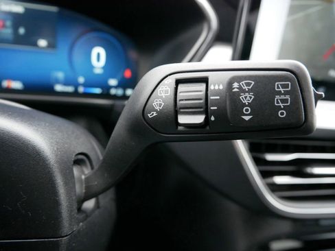 Used 2024 Ford Escape Platinum image 24