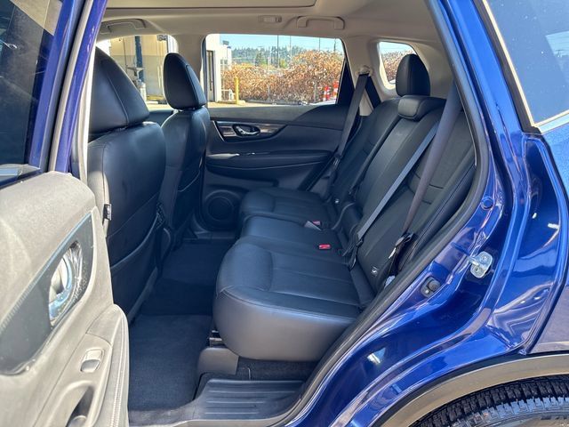 Used 2017 Nissan Rogue SL w/ SL Premium Package AWD/4WD image 15