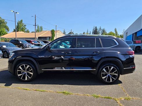 Used 2024 Volkswagen Atlas SEL Premium R-Line AWD/4WD image 2