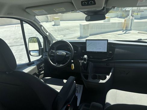 Used 2023 Ford Transit 350 XLT RWD image 21