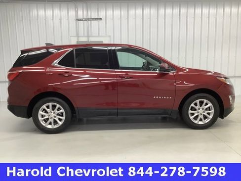 Used 2020 Chevrolet Equinox LT w/ Driver Convenience Package image 6