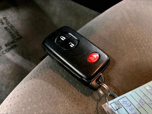 Used 2014 Toyota Prius Two image 14