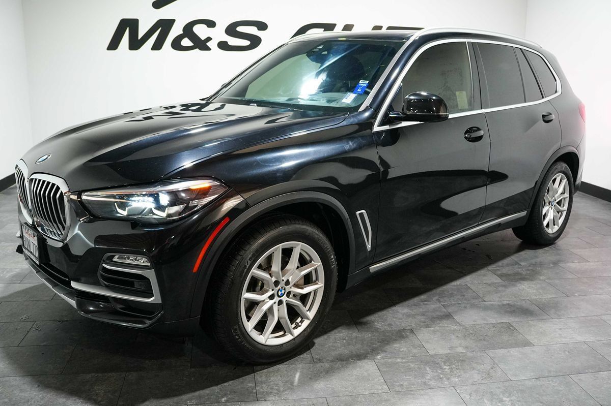 Used 2021 BMW X5 xDrive40i w/ Premium Package AWD/4WD image 2