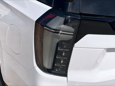 New 2026 Chevrolet Tahoe LT w/ Comfort Package AWD/4WD image 15