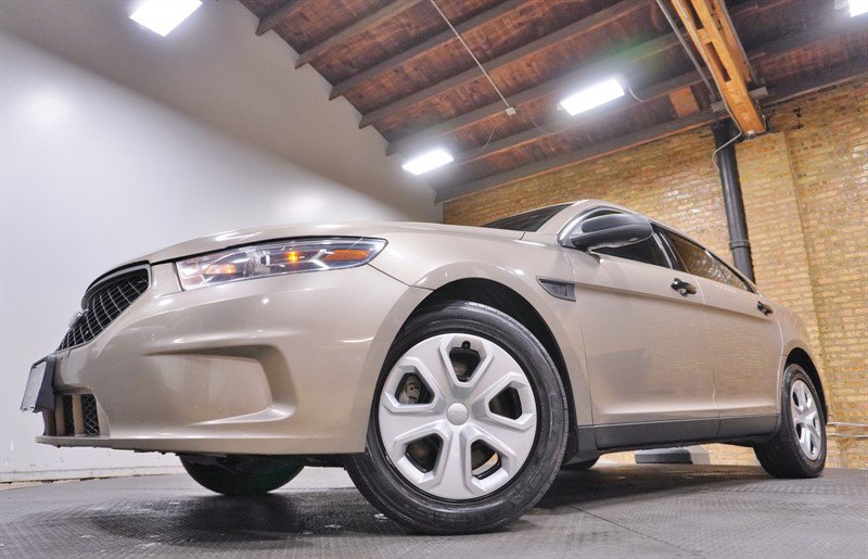 Used 2019 Ford Taurus Police Interceptor FWD image 3