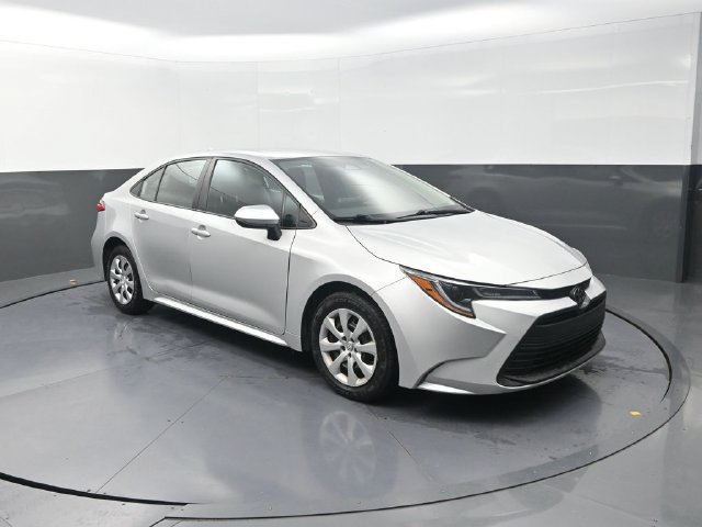 Used 2024 Toyota Corolla LE FWD image 10