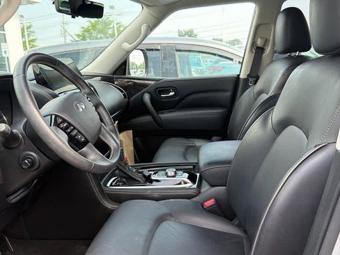 Used 2022 INFINITI QX80 Luxe w/ Cargo Package AWD/4WD image 3
