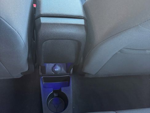 Used 2017 Ford Fiesta SE w/ Cold Weather Package image 15