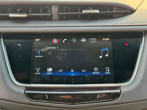 Used 2017 Cadillac XT5 FWD image 22