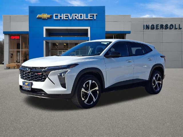 Used 2024 Chevrolet Trax RS w/ Driver Confidence Package FWD image 34