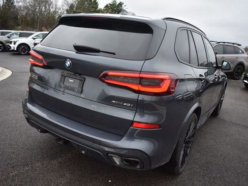 Used 2022 BMW X5 xDrive40i w/ M Sport Package image 3