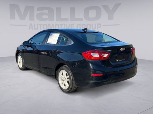 Used 2017 Chevrolet Cruze LT image 3