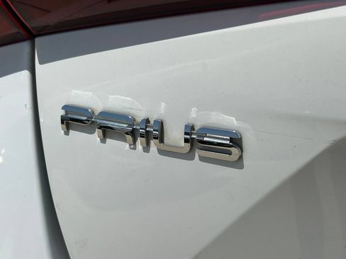 Used 2020 Toyota Prius LE FWD image 12