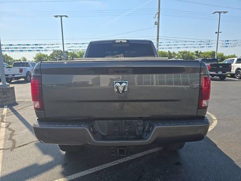Used 2018 RAM 2500 Laramie w/ Sport Appearance Group AWD/4WD image 5