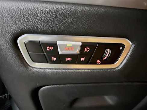 Used 2023 BMW X7 xDrive40i w/ Premium Package image 46