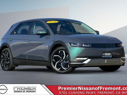 Used 2024 Hyundai Ioniq 5 SE image 1