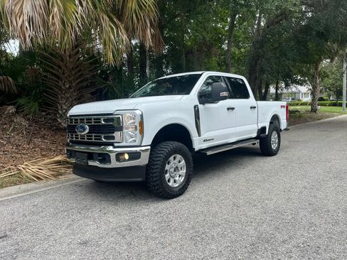 Used 2024 Ford F250 XLT w/ FX4 Off-Road Package AWD/4WD image 7