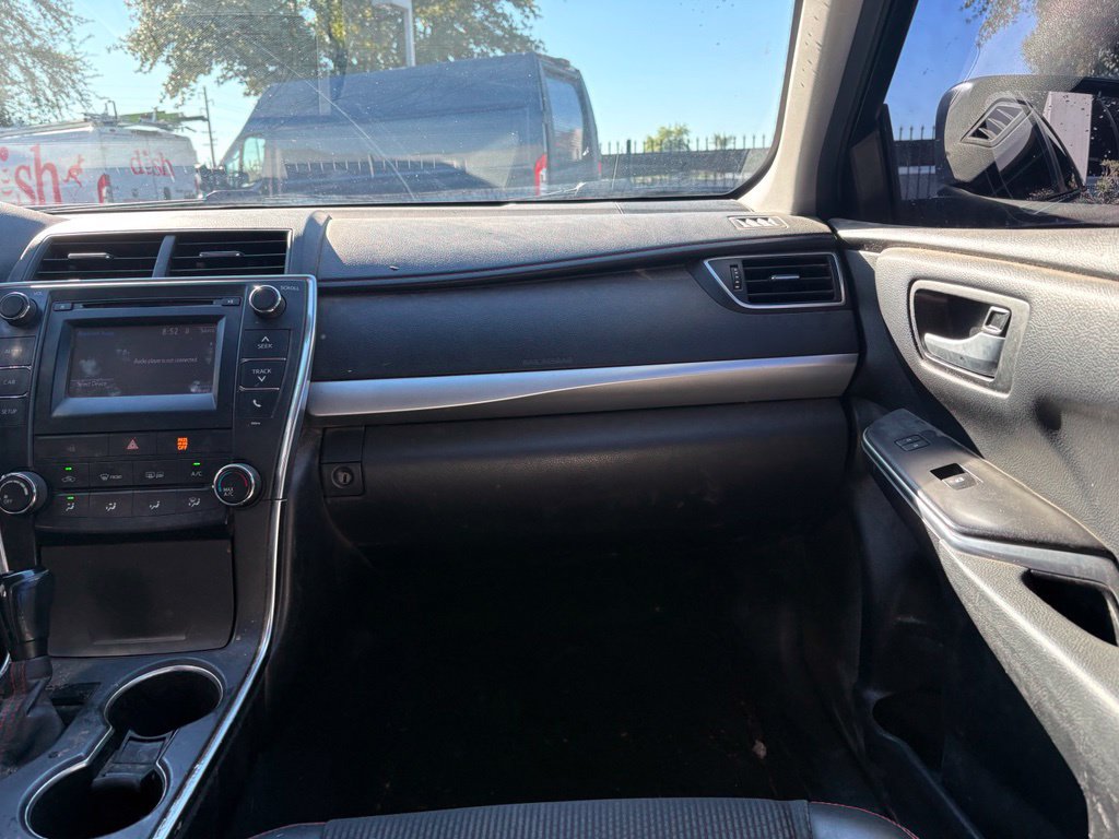 Used 2017 Toyota Camry SE FWD image 7