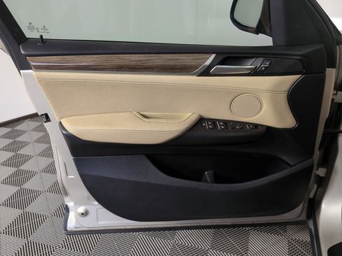 Used 2017 BMW X3 xDrive28i image 10