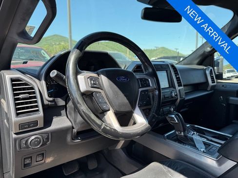 Used 2018 Ford F150 Platinum w/ Equipment Group 701A Luxury AWD/4WD image 13