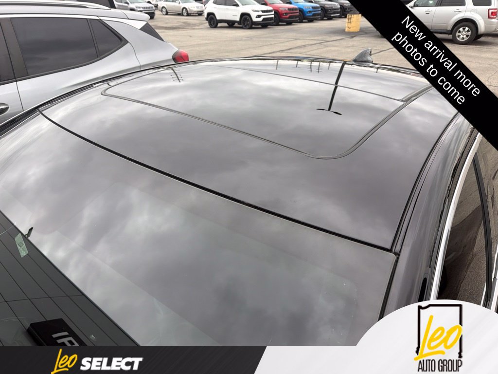 Used 2021 Chevrolet Malibu LT FWD image 4