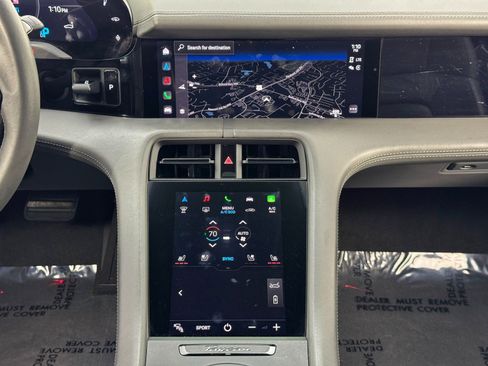 Used 2020 Porsche Taycan 4S w/ Premium Package image 25