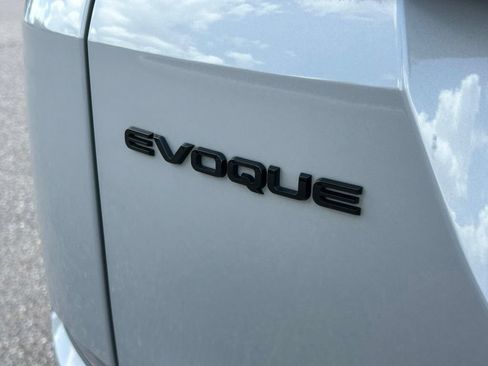 Used 2022 Land Rover Range Rover Evoque R-Dynamic SE AWD/4WD image 48