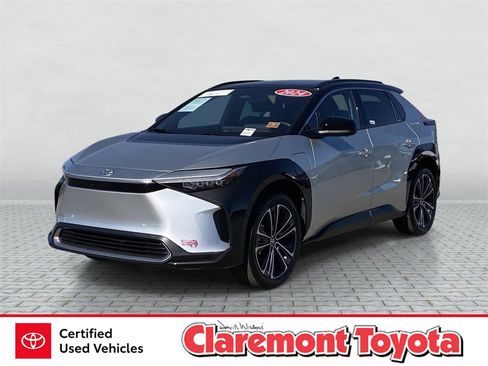 Certified 2024 Toyota bZ4X AWD image 1