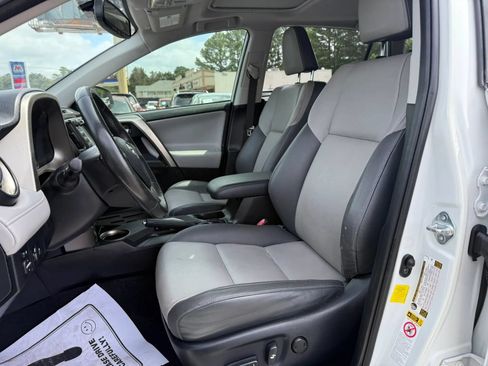 Used 2014 Toyota RAV4 Limited FWD image 44