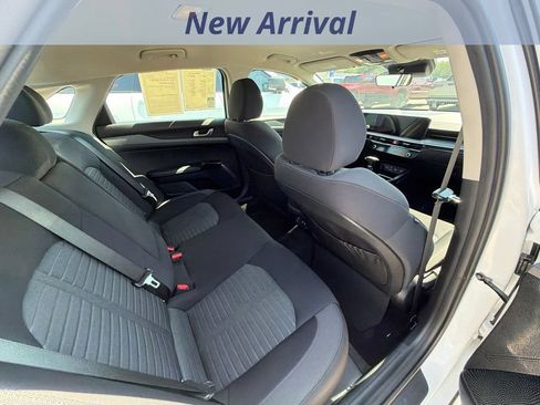 Used 2025 Kia K5 LXS FWD image 4