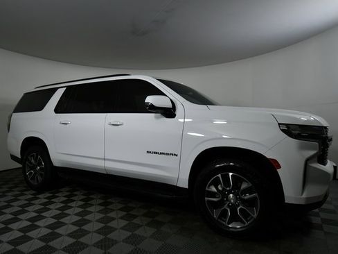 Used 2023 Chevrolet Suburban RST w/ Luxury Package image 9