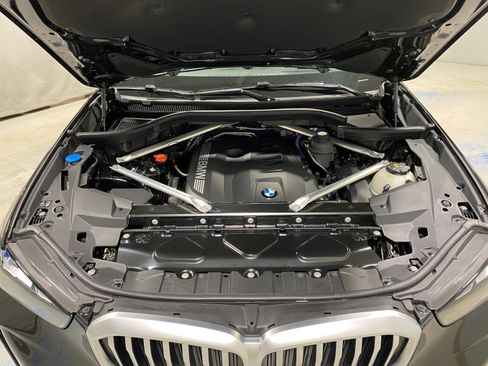 Used 2024 BMW X5 xDrive40i w/ Premium Package image 30