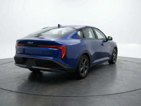 Used 2025 Kia K4 LXS image 9