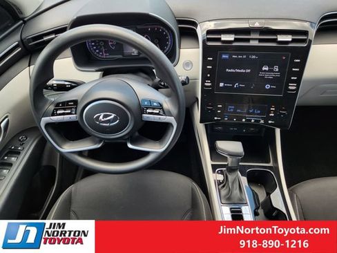 Used 2024 Hyundai Tucson SEL FWD image 26