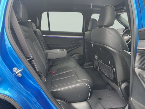 Used 2025 Jeep Wagoneer S Limited image 21