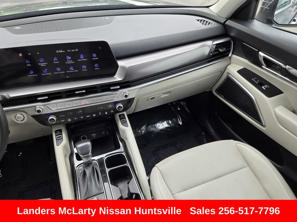 Used 2024 Kia Telluride S w/ S Sunroof Package FWD image 17